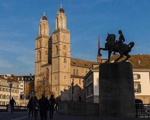 Grossmünster – Zurich's Famous Landmark