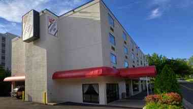 University Inn at Duke в Durham, NC