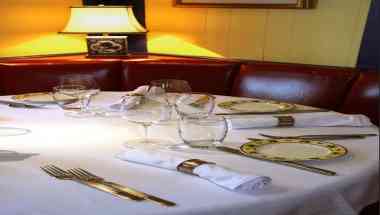 Iberia Restaurant в Menlo Park, CA