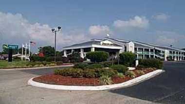 Quality Inn Greenville near University в Greenville, NC