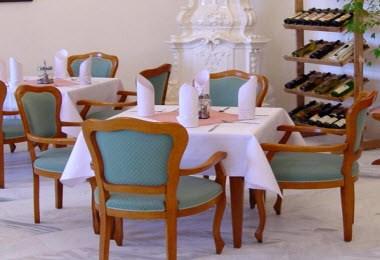 Hotel Zamecek em Jetrichovice, CZ