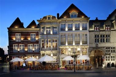 Grand Hotel De Draak image