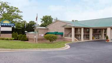 Days Inn by Wyndham Conover-Hickory в Conover, NC