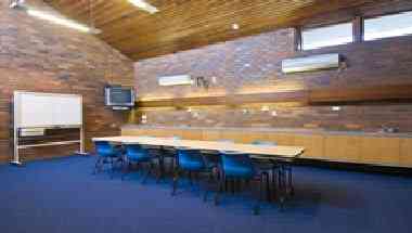 Mona Vale Memorial Hall in Sydney, AU