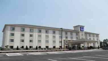 Sleep Inn and Suites Mount Olive North в Mt. Olive, NC