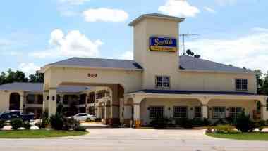 Scottish Inn and Suites Alvin in Alvin, TX
