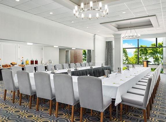 Courtyard Boston Cambridge image