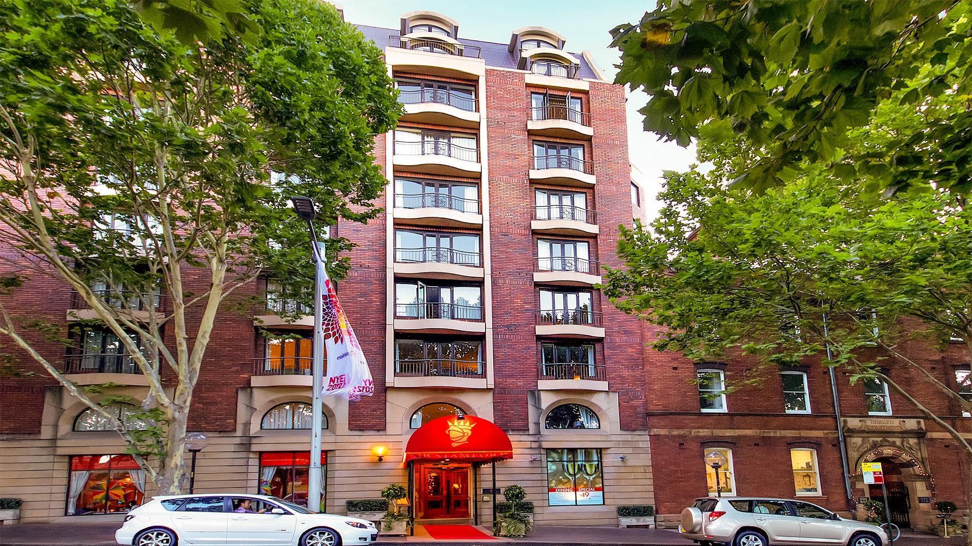 Sir Stamford at Circular Quay image