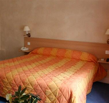 Grand Hotel - Mayenne в Laval, FR