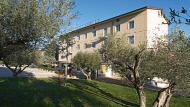 Hotel Tirrenus image