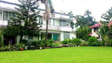 Queen Shin Saw Pu Hotel in Yangon, MM