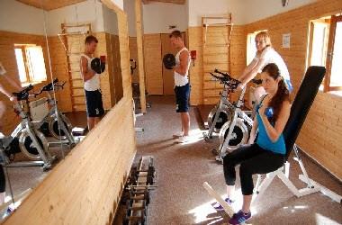 Chatova Osada Bitov a Uhercice, CZ