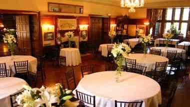 Thornewood Castle в Tacoma, WA