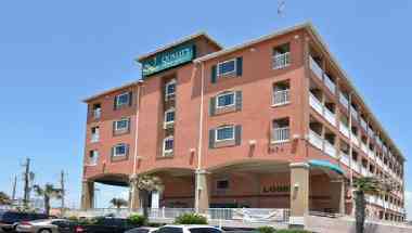 Quality Inn and Suites Beachfront in Galveston, TX