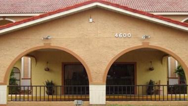 Goldstar Inn and Suites Kissimmee image