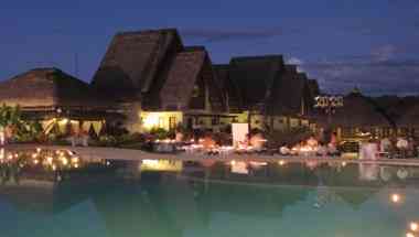 Playa Tropical Resort Hotel en Currimao, PH