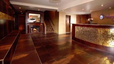 Broadway Hotel & Hostel image