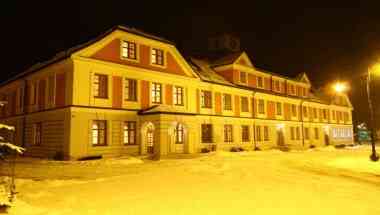 Under the clock Mansion à Trzebinia, PL