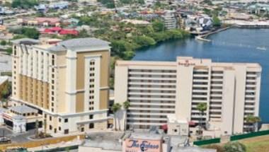 Ramada Plaza by Wyndham Orlando Resort & Suites Intl Drive image