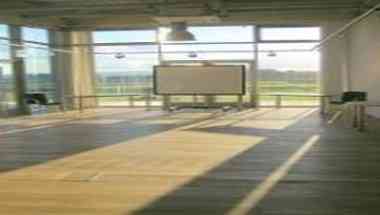 Darts Farm в Exeter, GB1