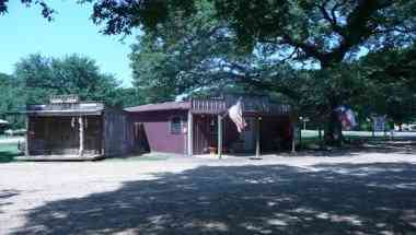 John's Creek Lodge i Klondike, TX