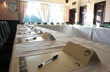 The Raven Hotel a Hook, GB1