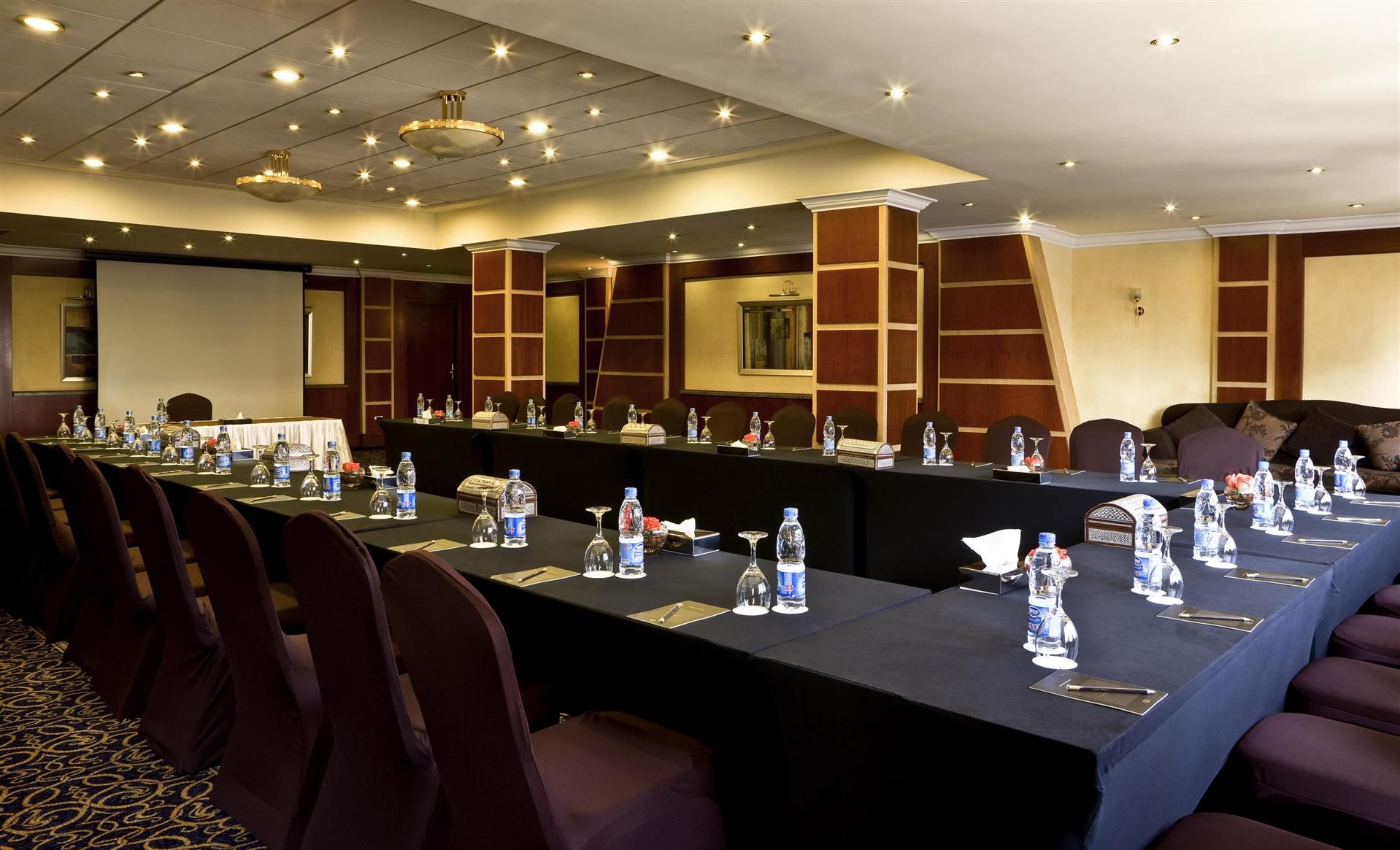 รูปสถานที่จัดงาน