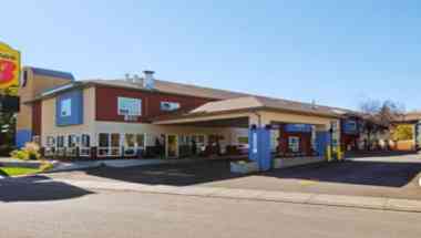 Super 8 by Wyndham Lethbridge i Lethbridge, AB