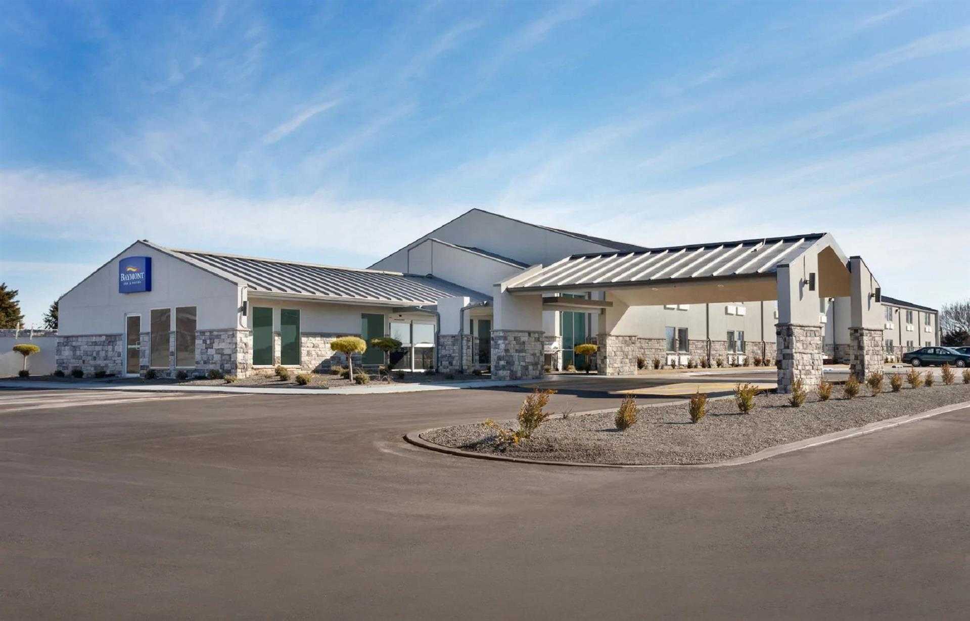 Baymont by Wyndham Shawnee в Shawnee, OK