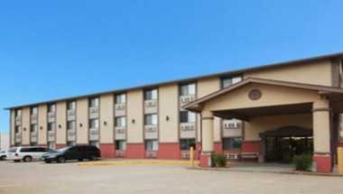 Quality Inn I-70 at Wanamaker a Topeka, KS
