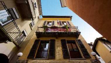 Hotel America Locarno Caverna degli Dei en Locarno, CH