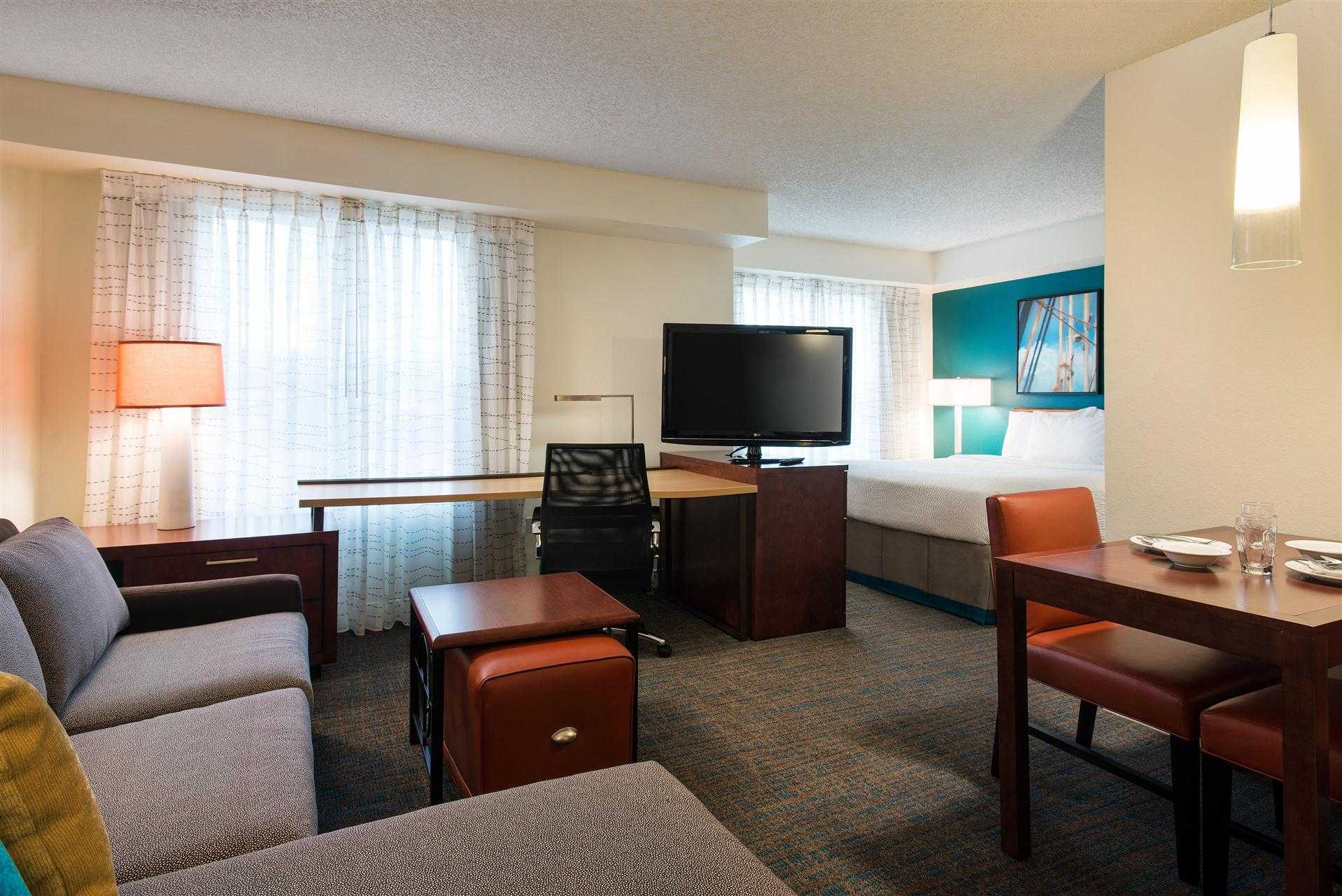 Residence Inn by Marriott San Diego Sorrento Mesa/Sorrento Valley в San Diego, CA