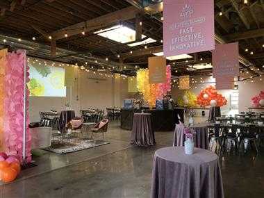 SKYLIGHT в Denver, CO