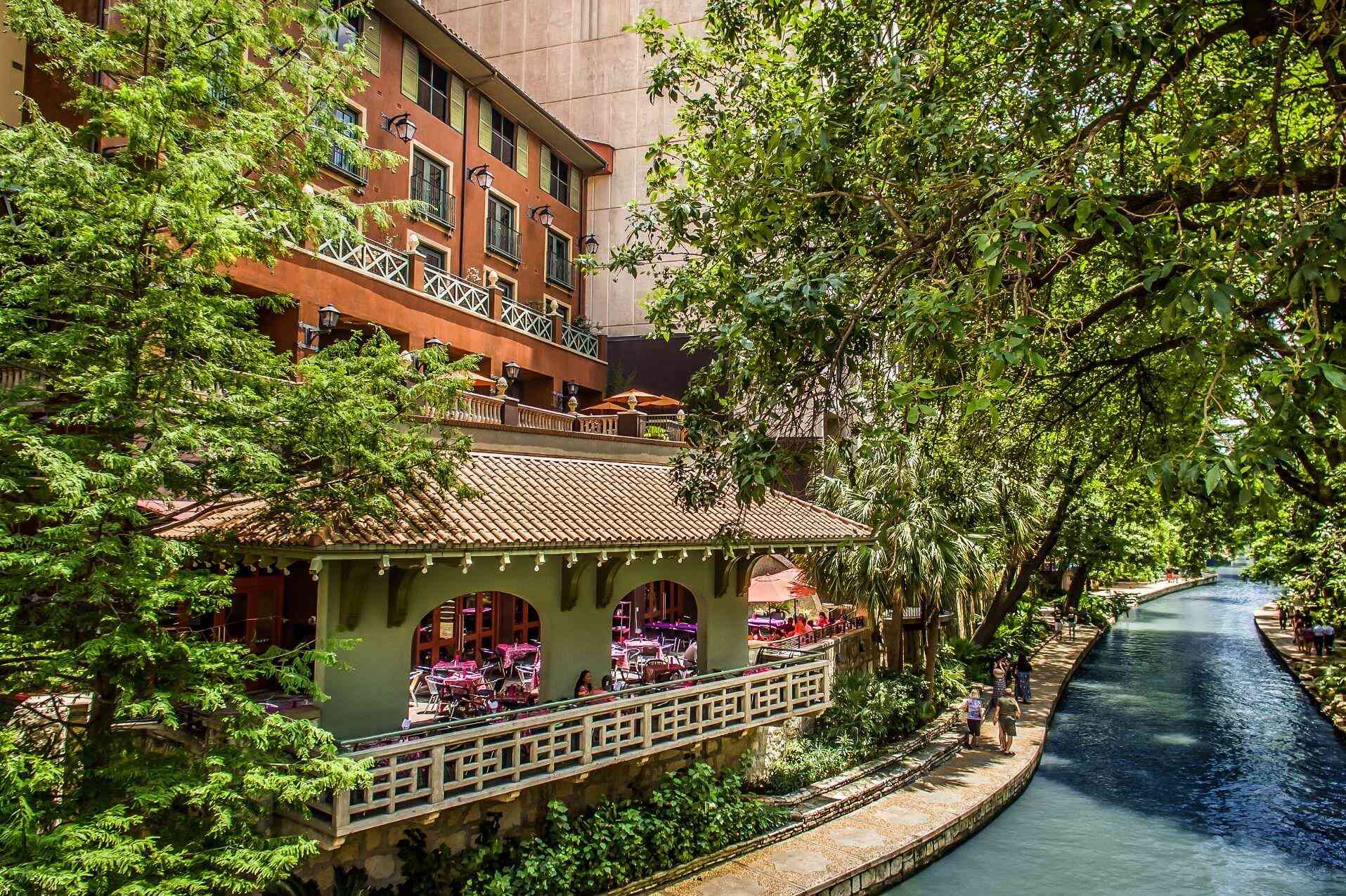 Hotel Valencia Riverwalk in San Antonio, TX