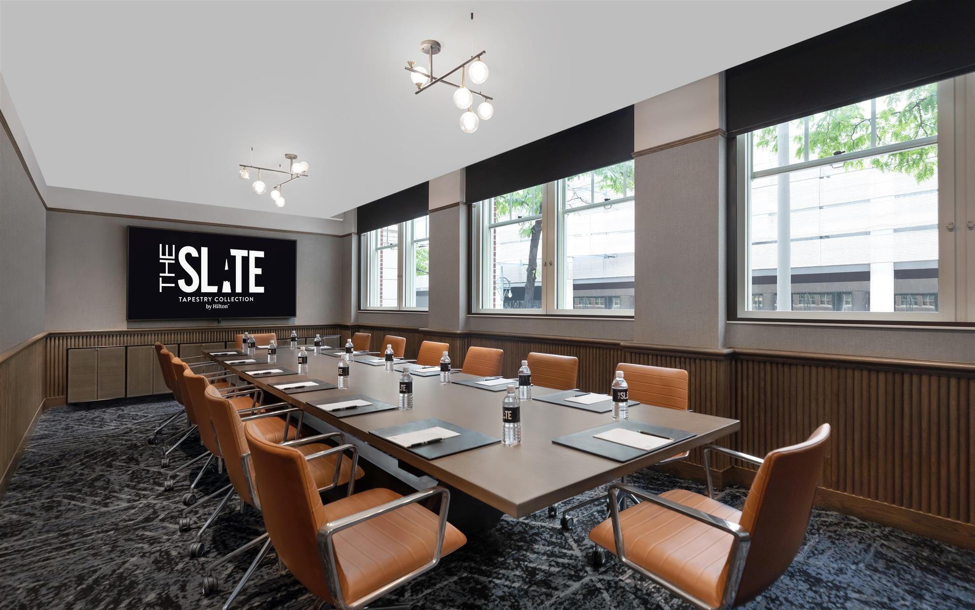 Boardroom Views, and Cutting Edge AV 图像