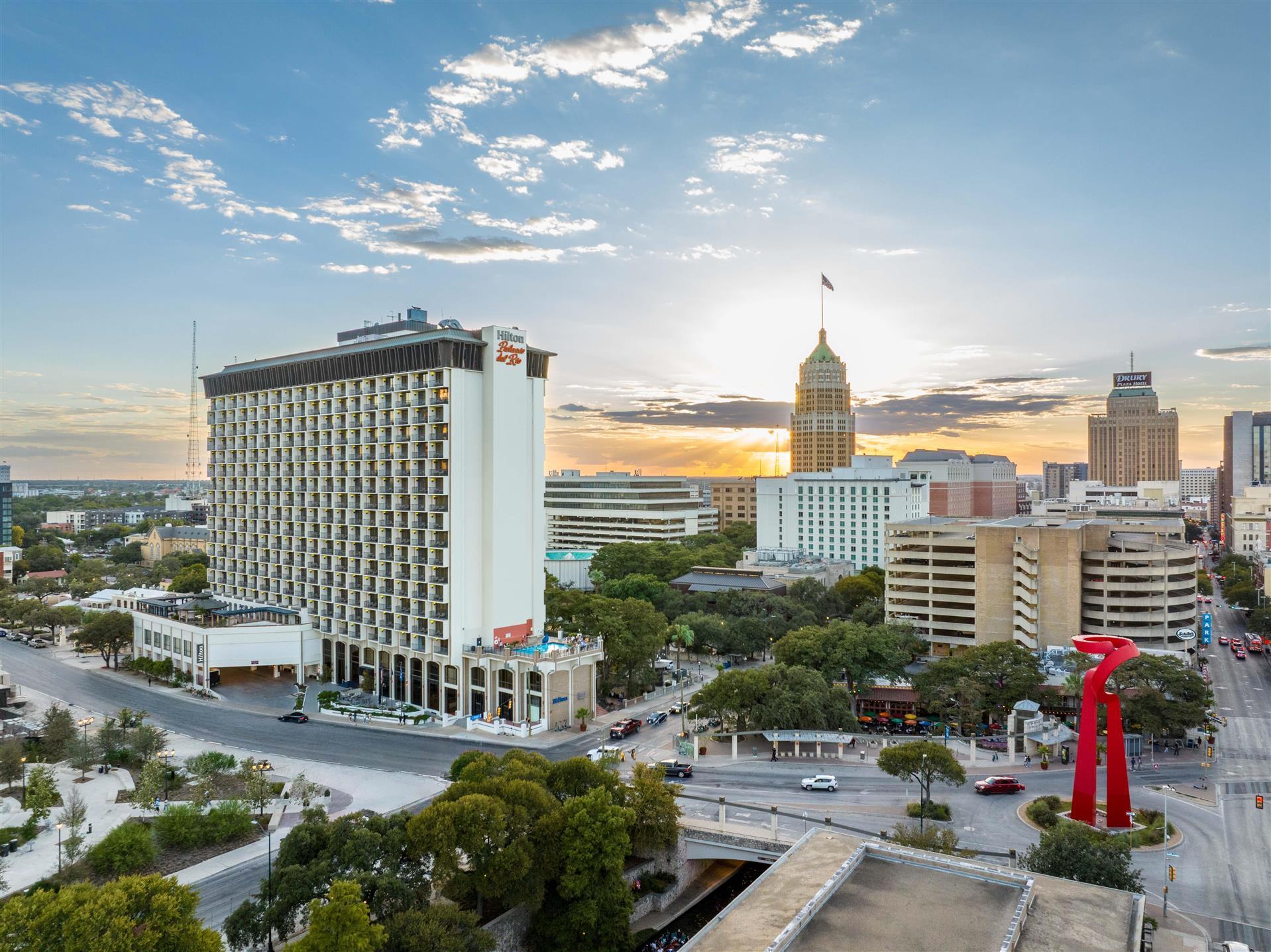 Hilton Palacio del Rio image