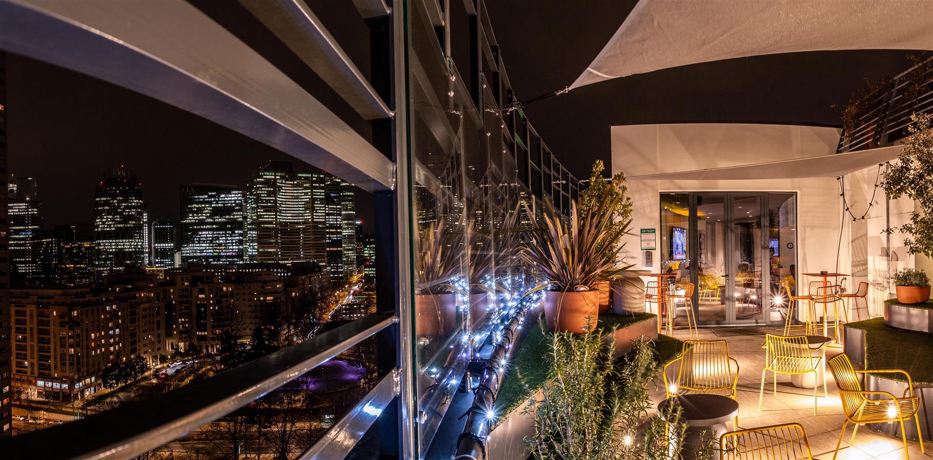 Mercure Paris La Défense image