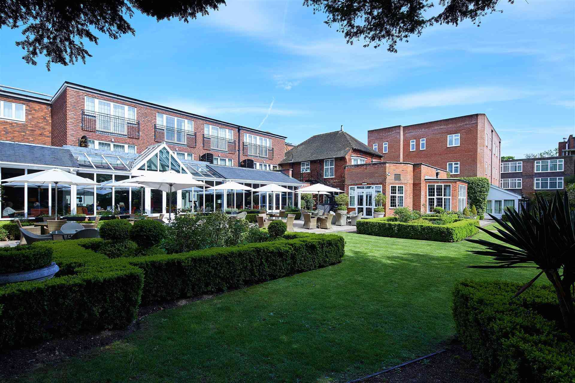 The Bull в Gerrards Cross, GB1