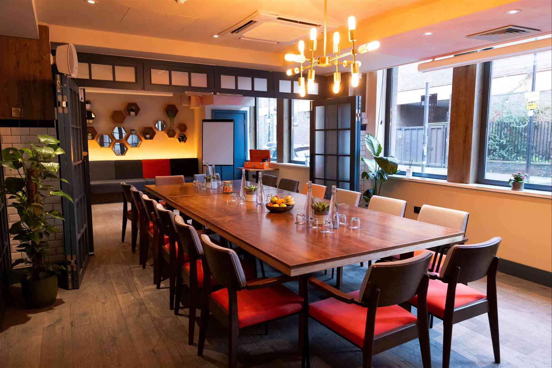 The Corner | London City a London, GB1