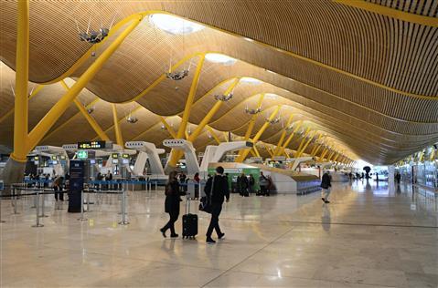 阿道夫·苏亚雷斯-马德里巴拉哈斯机场