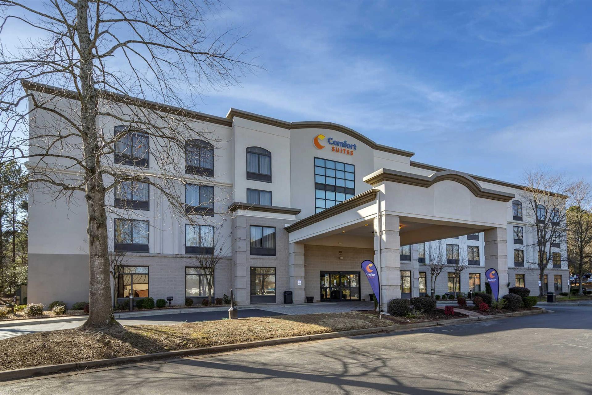 Comfort Suites Alpharetta image