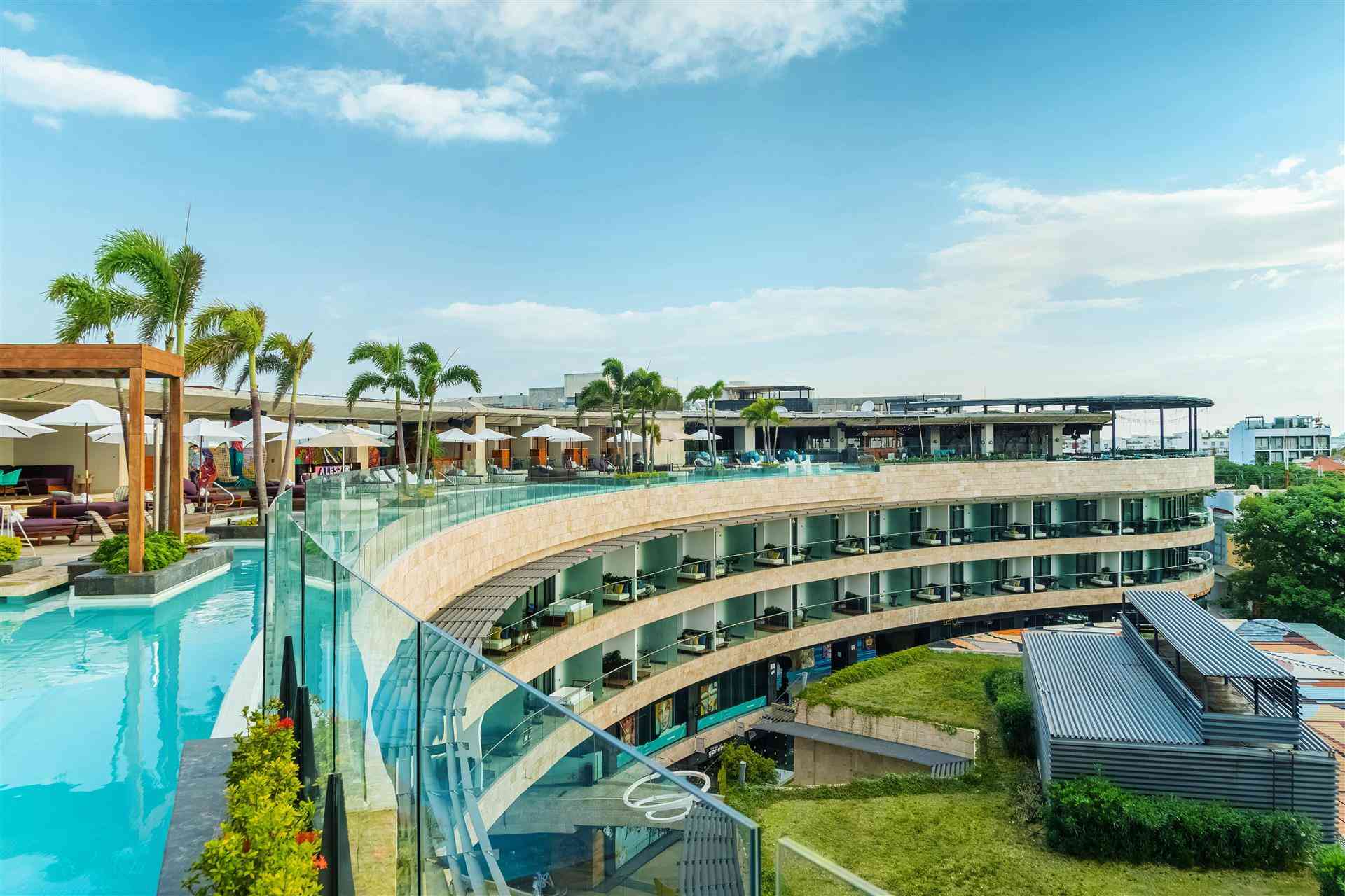 Hyatt Centric Playa Del Carmen - Downtown House & Beach House в Playa del Carmen, MX