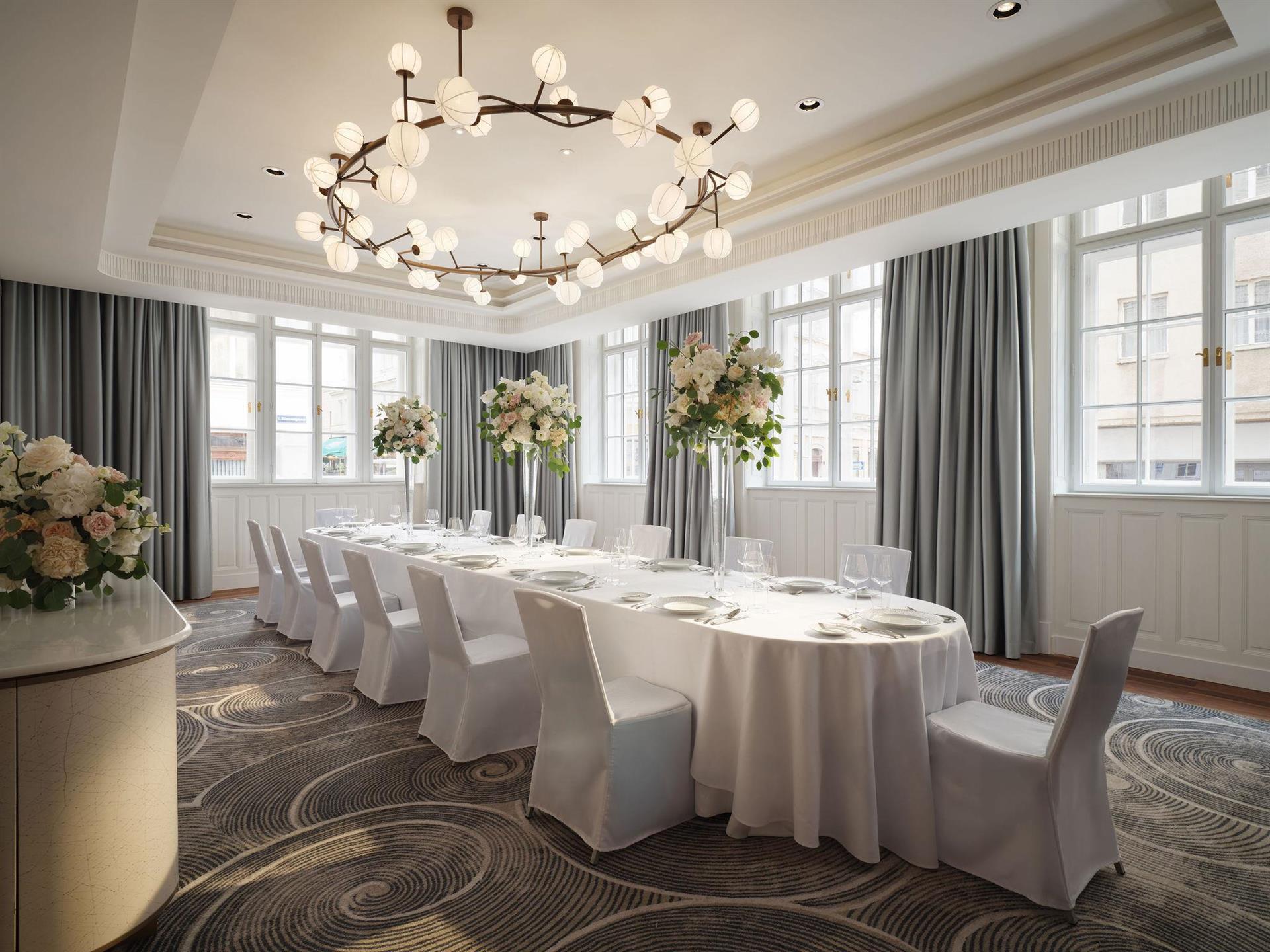 Изображение помещения для встречи