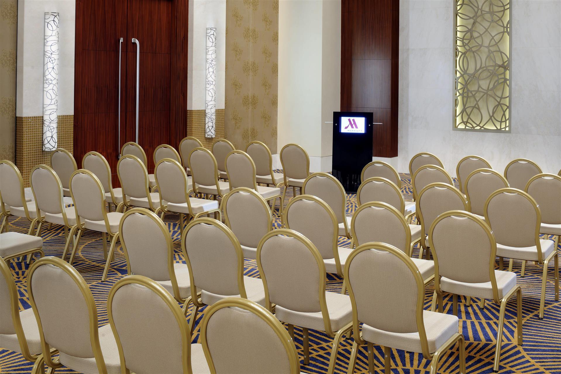 Изображение помещения для встречи