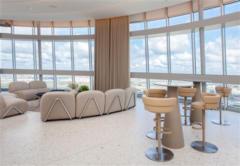 Debesys - TV bokstas a Vilnius, LT