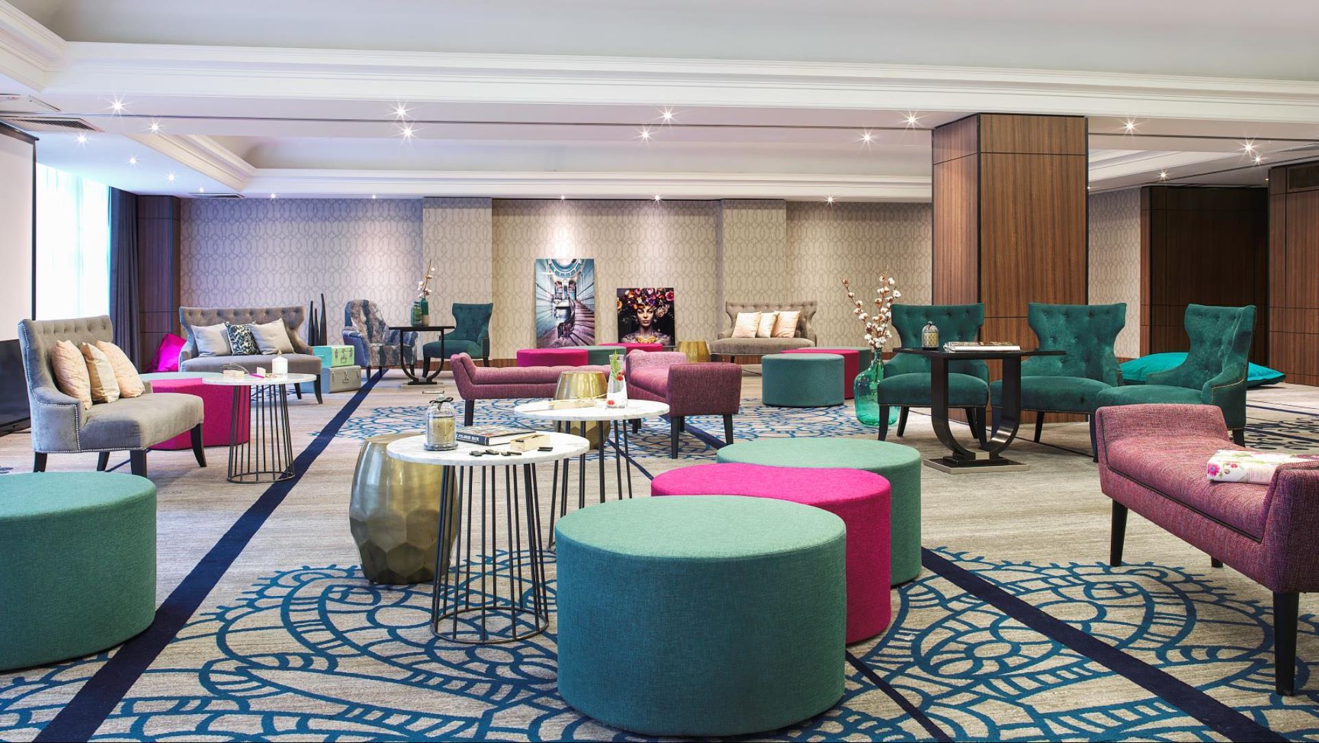 Renaissance Paris La Defense Hotel image