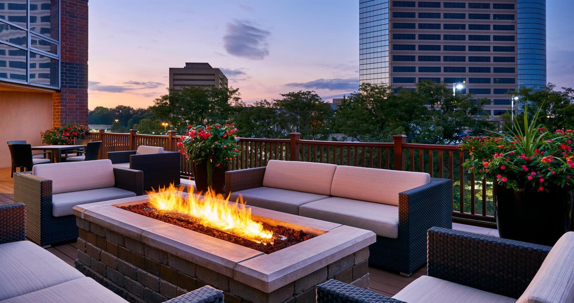 Sheraton Indianapolis Hotel at Keystone Crossing, Indianapolis, IN