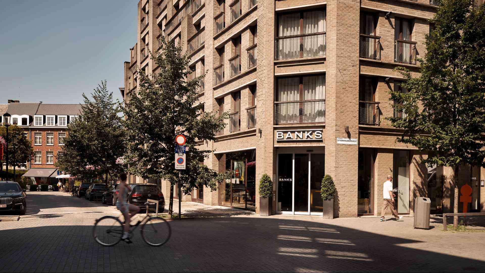 Antwerp, BE 的 Banks