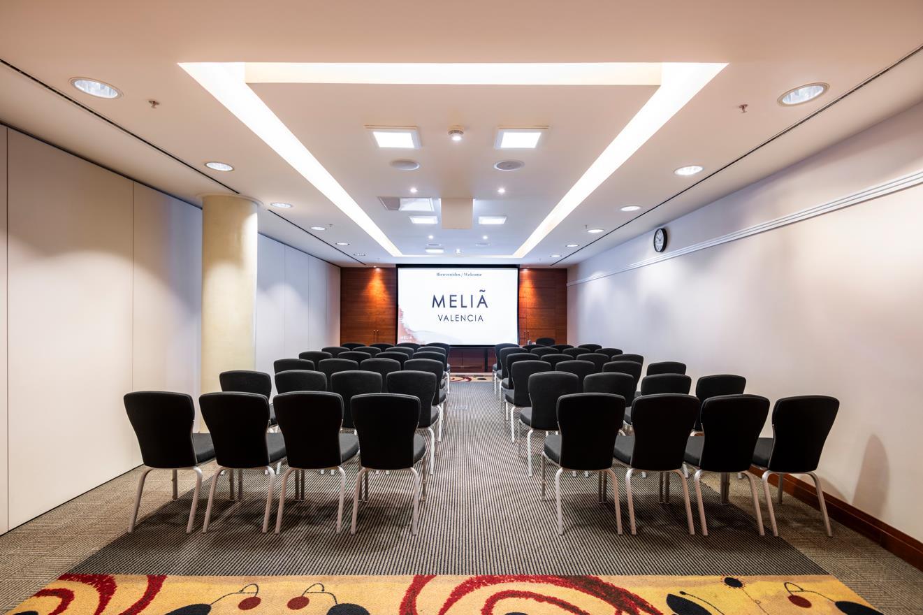 Изображение помещения для встречи