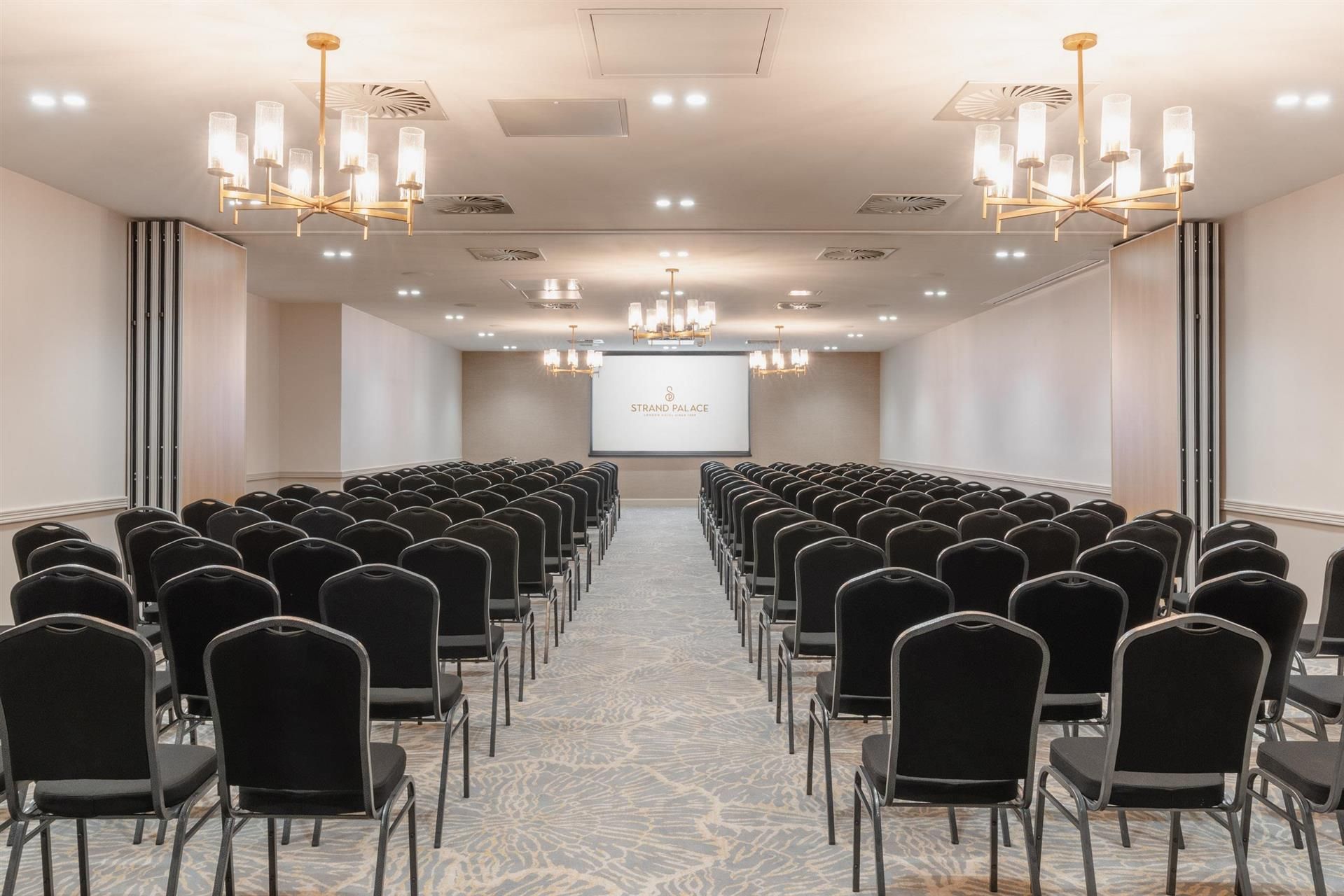 รูปสถานที่จัดงาน